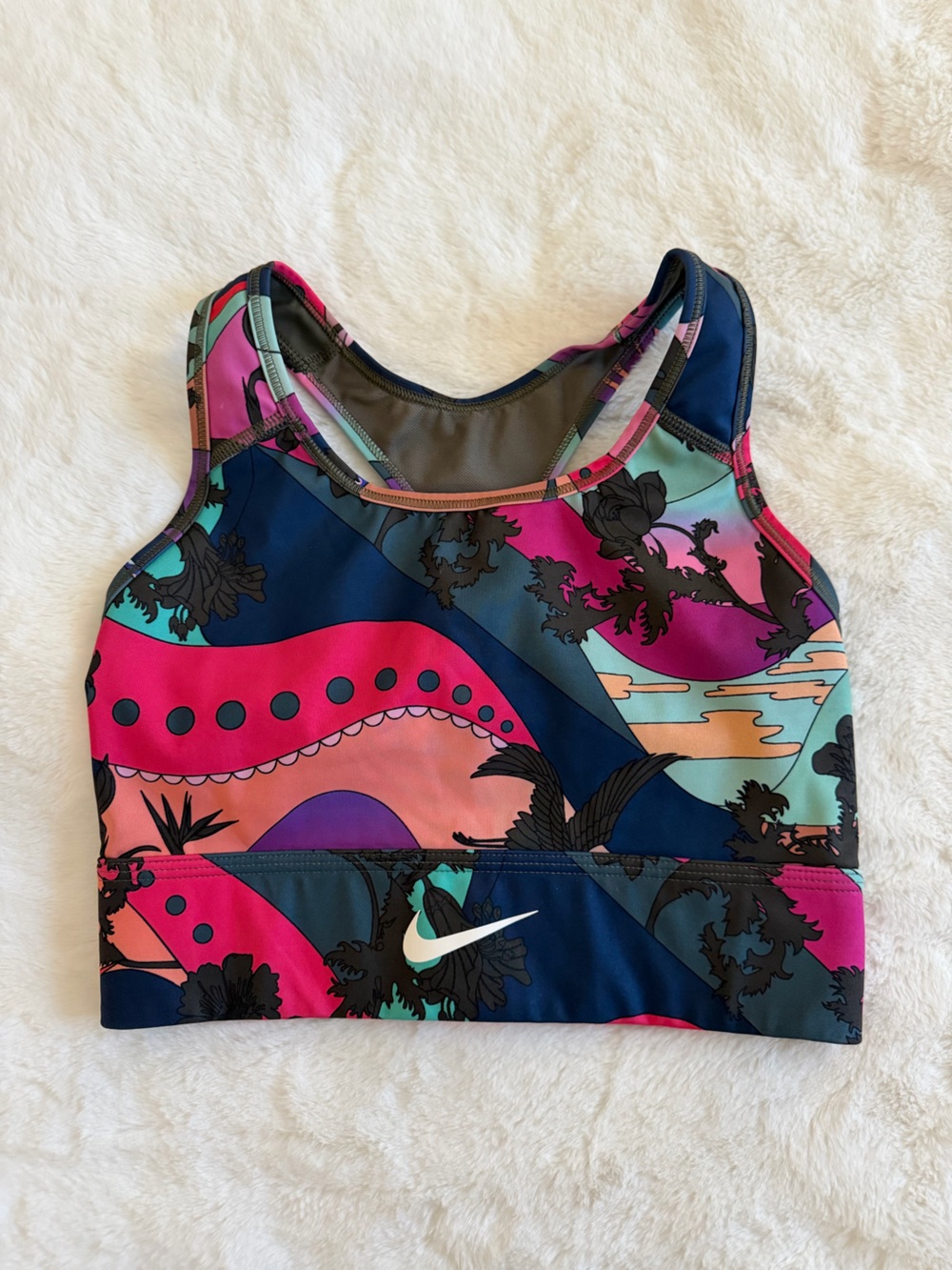 Nike Women’s Patterned Racerback Sports Bra in Pink & Blue